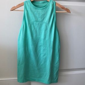 Lululemon Sz 6 Swiftly Tech Racerback High Neck